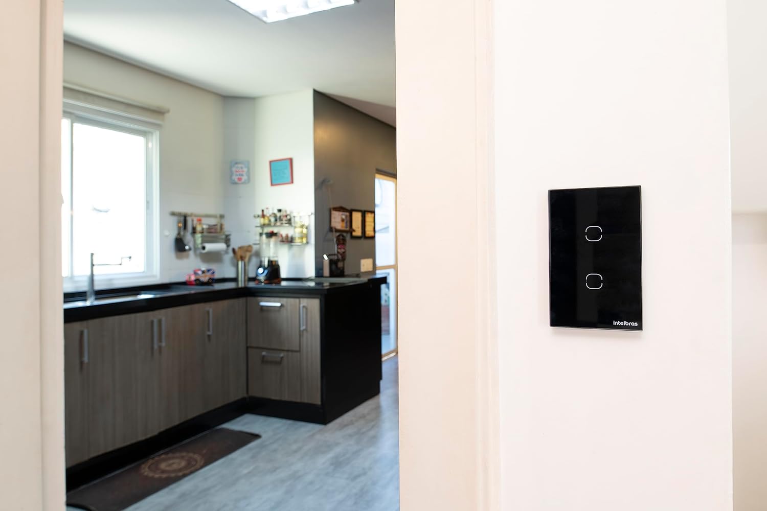 Interruptor Touch Inteligente Compatível Com Alexa Com 3 Teclas EWS 1003 Branco Intelbras